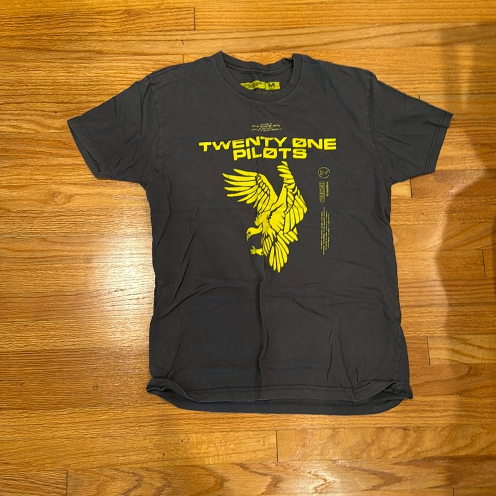 Twenty One Pilots trench tour t shirt